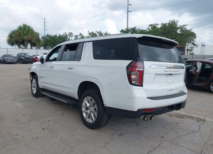 Photo 3 of 2023 Chevrolet Suburban 4WD PREMIER (VIN 1GNSKFKD6PR299495)