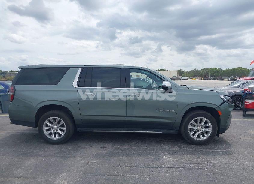 Photo 13 of 2023 Chevrolet Suburban 4WD PREMIER (VIN 1GNSKFKD8PR435626)