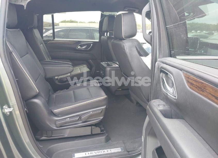 Photo 8 of 2023 Chevrolet Suburban 4WD PREMIER (VIN 1GNSKFKD8PR435626)