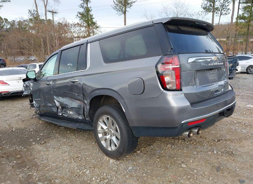 Photo 3 of 2021 Chevrolet Suburban 4WD PREMIER (VIN 1GNSKFKD9MR279141)