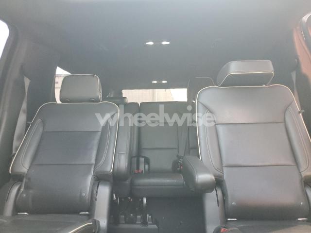 Photo 9 of 2021 CHEVROLET SUBURBAN K1500 PREMIER N/A (VIN 1GNSKFKD9MR320058)