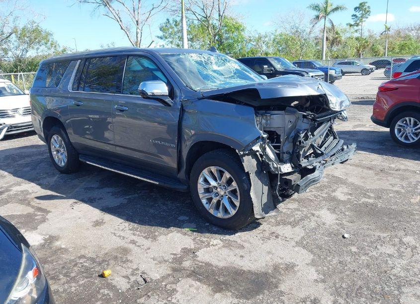 2022 Chevrolet Suburban 4WD PREMIER (VIN 1GNSKFKD9NR183852) main photo