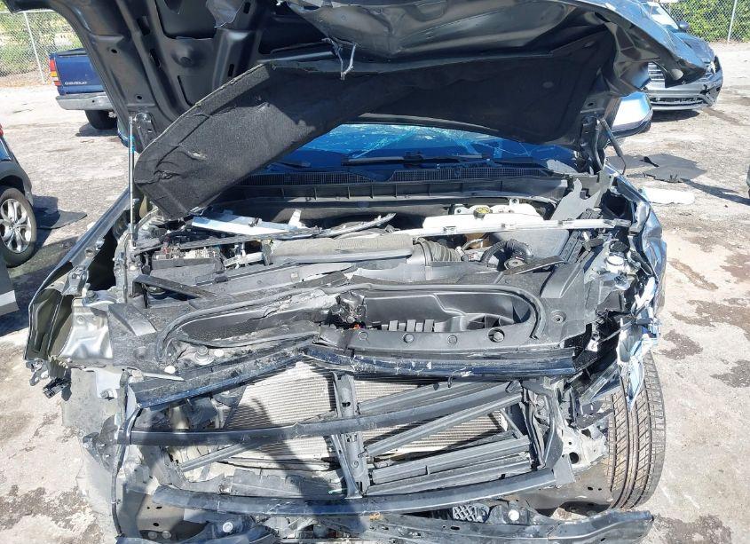 Photo 10 of 2022 Chevrolet Suburban 4WD PREMIER (VIN 1GNSKFKD9NR183852)