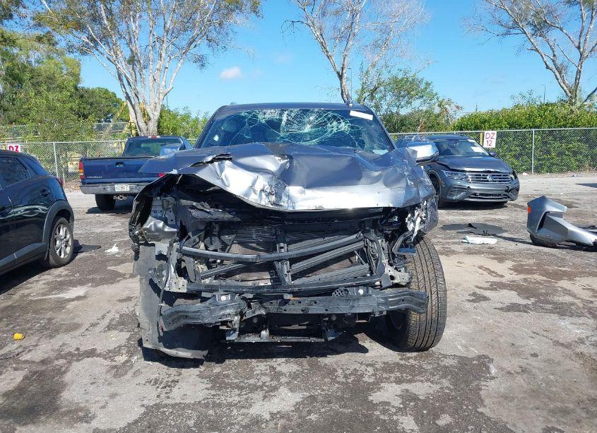 Photo 13 of 2022 Chevrolet Suburban 4WD PREMIER (VIN 1GNSKFKD9NR183852)