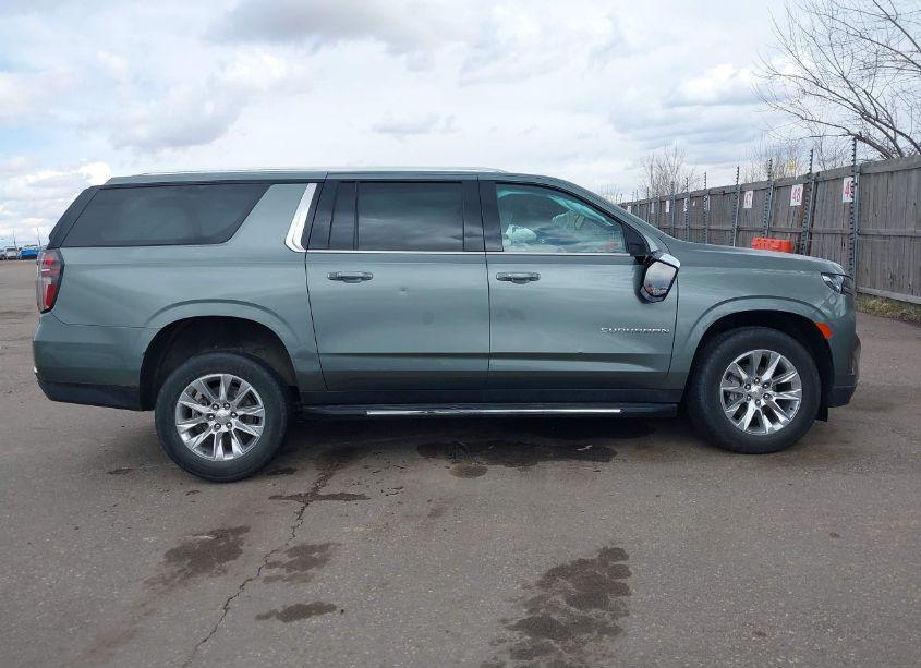 Photo 13 of 2023 Chevrolet Suburban 4WD PREMIER (VIN 1GNSKFKD9PR278740)