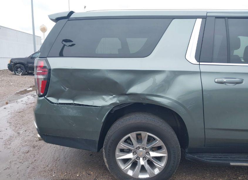 Photo 17 of 2023 Chevrolet Suburban 4WD PREMIER (VIN 1GNSKFKD9PR331663)