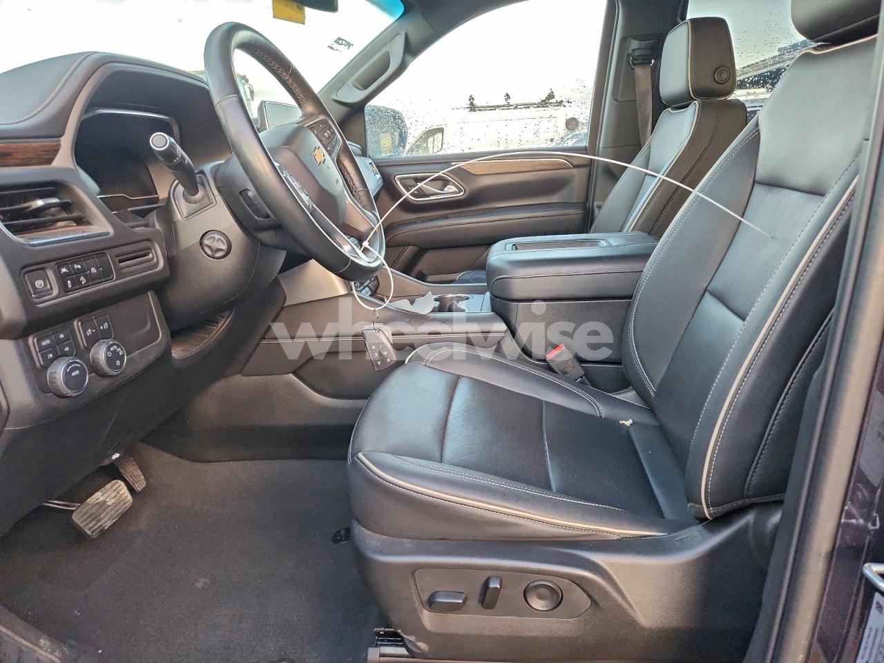 Photo 7 of 2023 CHEVROLET SUBURBAN K1500 PREMIER (VIN 1GNSKFKD9PR550283)