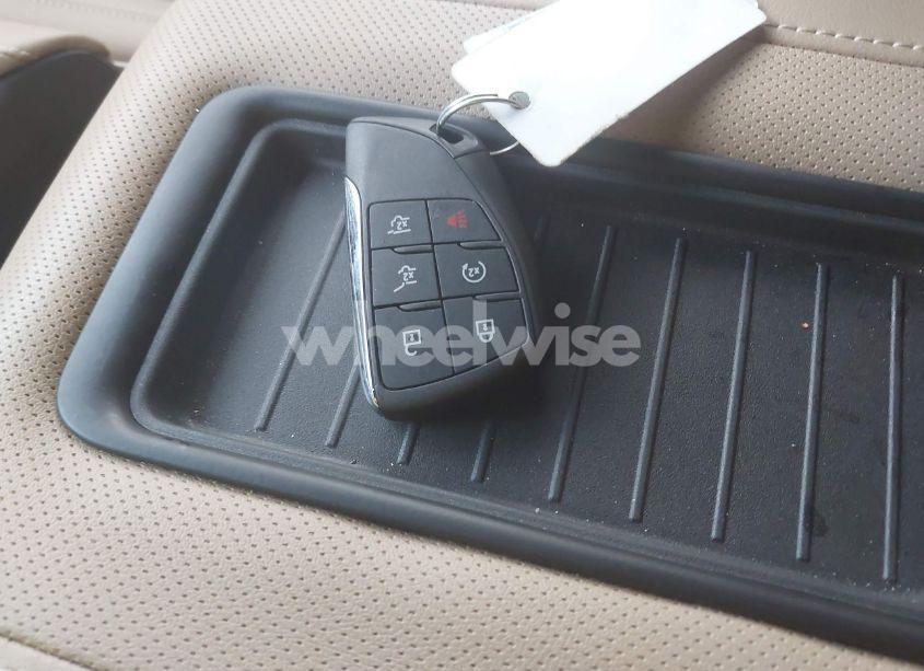 Photo 11 of 2024 Chevrolet Suburban 4WD PREMIER (VIN 1GNSKFKD9RR185056)