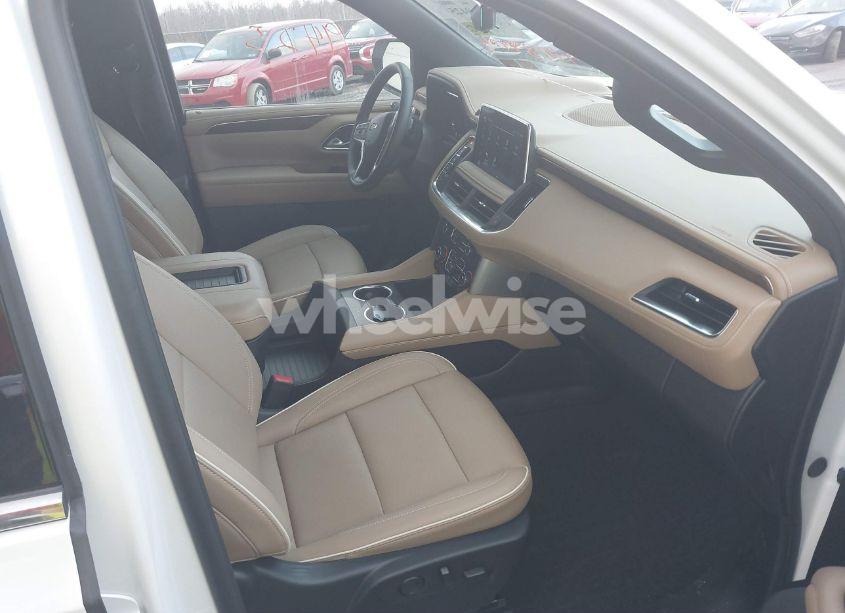 Photo 5 of 2024 Chevrolet Suburban 4WD PREMIER (VIN 1GNSKFKD9RR185056)