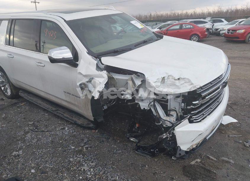 Photo 6 of 2024 Chevrolet Suburban 4WD PREMIER (VIN 1GNSKFKD9RR185056)