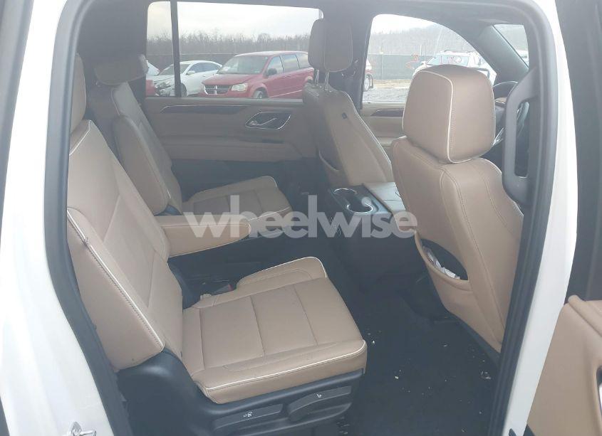 Photo 8 of 2024 Chevrolet Suburban 4WD PREMIER (VIN 1GNSKFKD9RR185056)