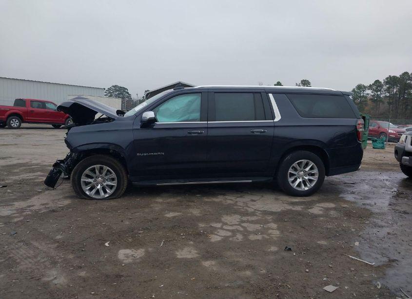 Photo 14 of 2023 Chevrolet Suburban 4WD PREMIER (VIN 1GNSKFKDXPR110668)