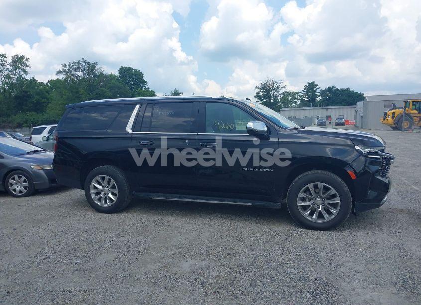 Photo 14 of 2023 Chevrolet Suburban 4WD PREMIER (VIN 1GNSKFKDXPR385697)