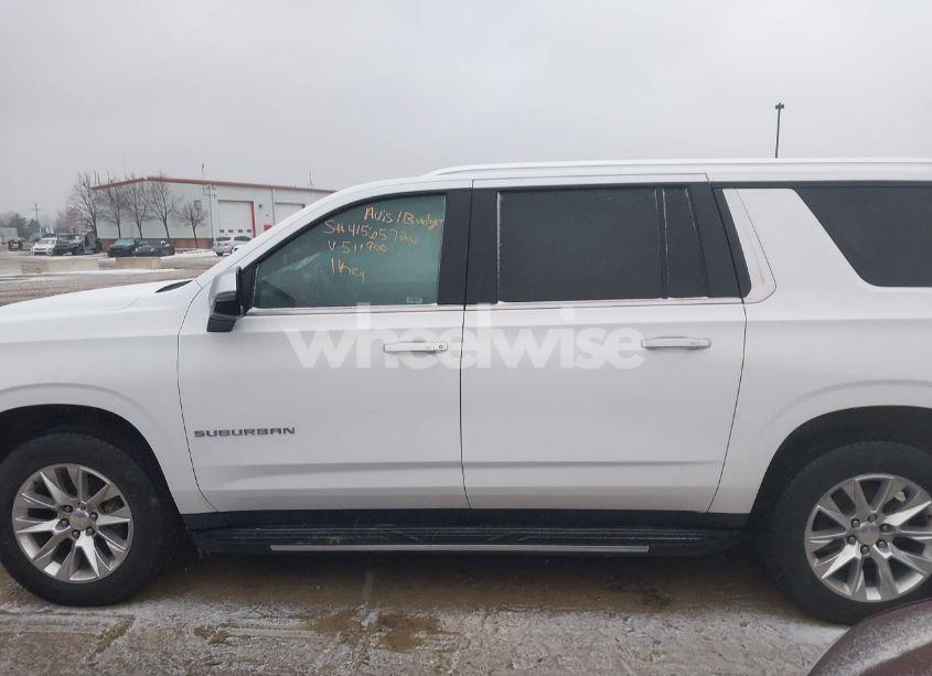 Photo 14 of 2023 Chevrolet Suburban 4WD PREMIER (VIN 1GNSKFKDXPR511900)