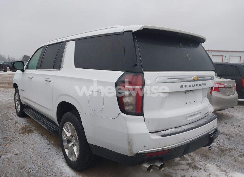 Photo 3 of 2023 Chevrolet Suburban 4WD PREMIER (VIN 1GNSKFKDXPR511900)