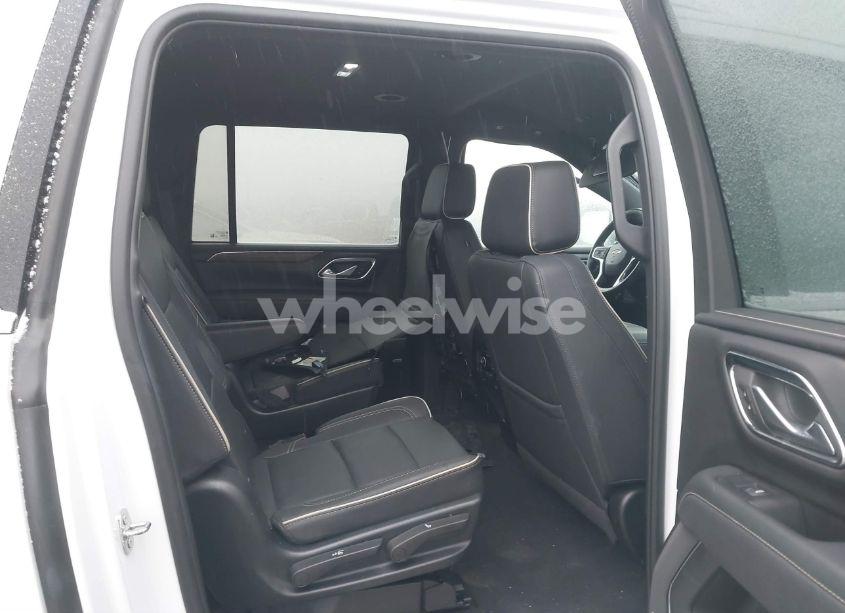 Photo 8 of 2023 Chevrolet Suburban 4WD PREMIER (VIN 1GNSKFKDXPR511900)