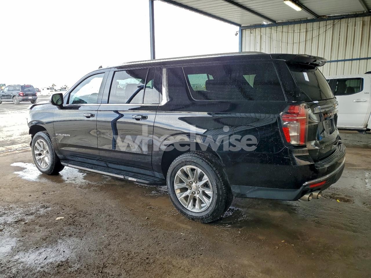 Photo 2 of 2024 CHEVROLET SUBURBAN K1500 PREMIER (VIN 1GNSKFKDXRR278703)