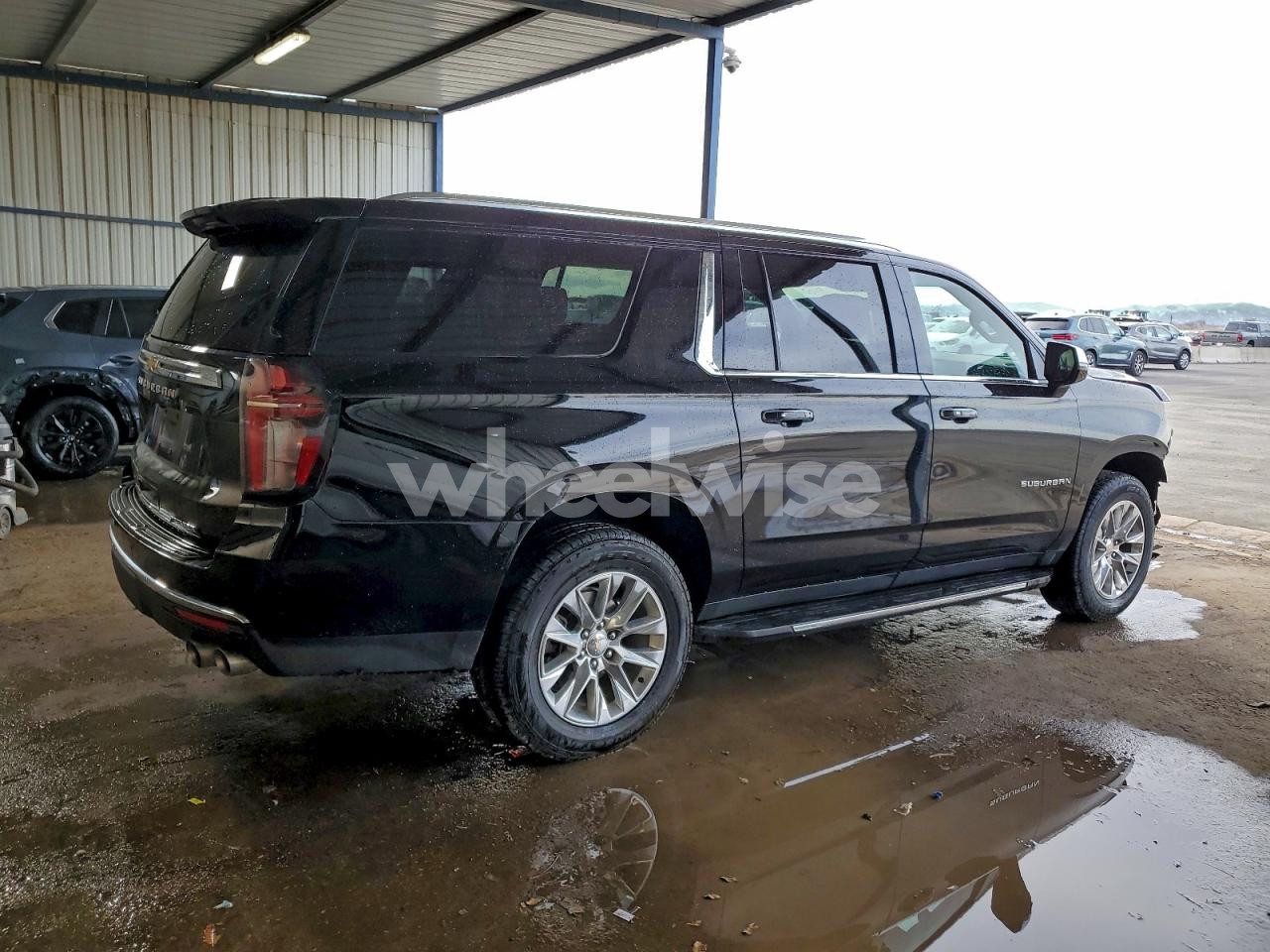 Photo 3 of 2024 CHEVROLET SUBURBAN K1500 PREMIER (VIN 1GNSKFKDXRR278703)