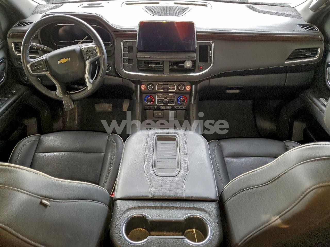 Photo 8 of 2024 CHEVROLET SUBURBAN K1500 PREMIER (VIN 1GNSKFKDXRR278703)