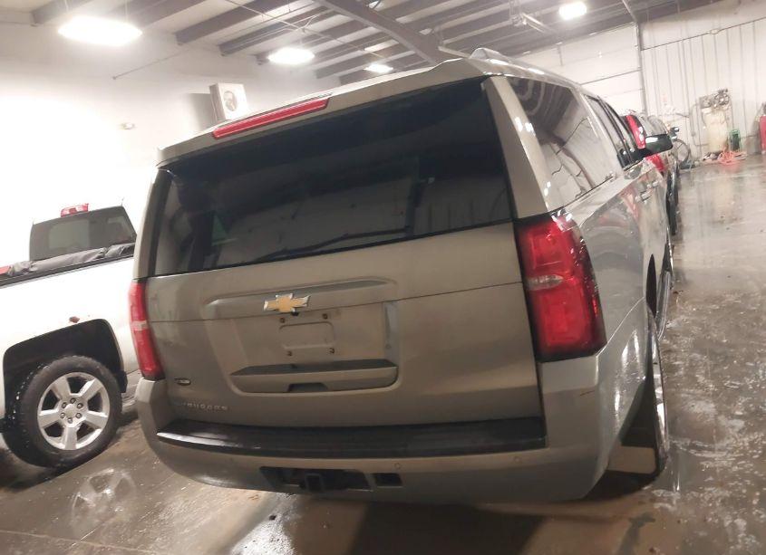 Photo 16 of 2019 Chevrolet Suburban LS (VIN 1GNSKGEC5KR254369)
