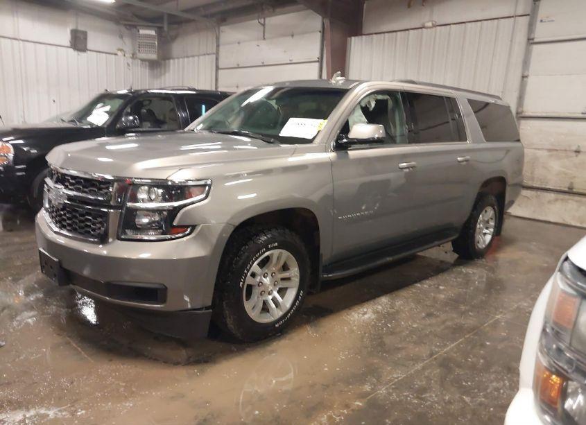 Photo 2 of 2019 Chevrolet Suburban LS (VIN 1GNSKGEC5KR254369)