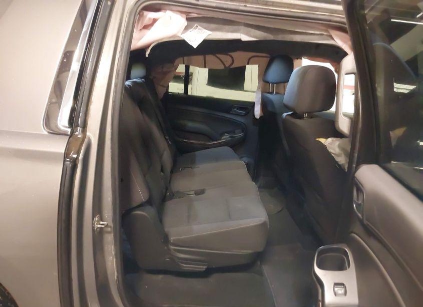 Photo 8 of 2019 Chevrolet Suburban LS (VIN 1GNSKGEC5KR254369)
