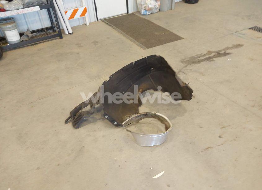 Photo 12 of 2020 Chevrolet Suburban 4WD LS (VIN 1GNSKGEC5LR201270)