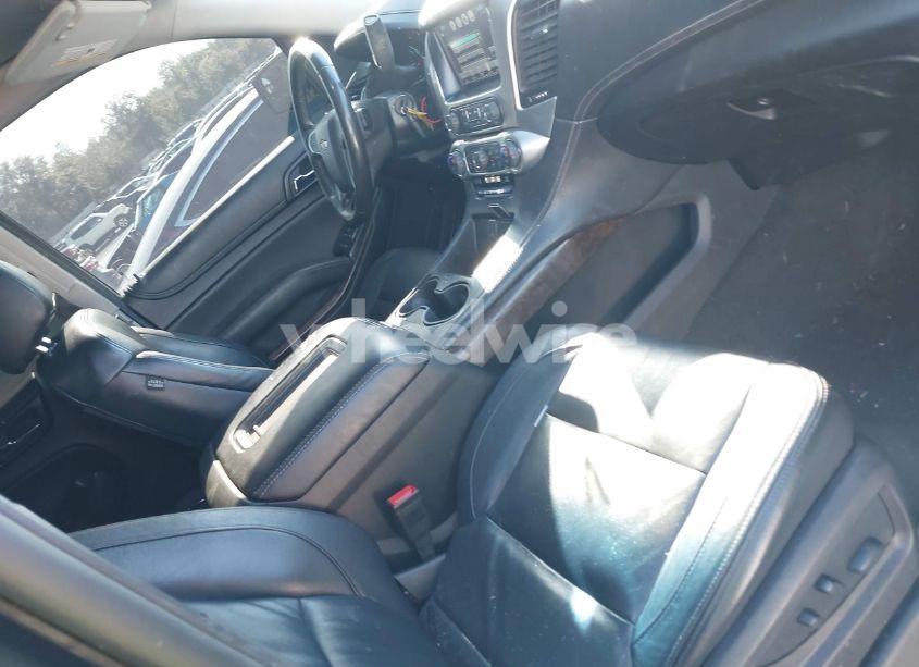 Photo 5 of 2016 Chevrolet Suburban LS (VIN 1GNSKGKC2GR189170)