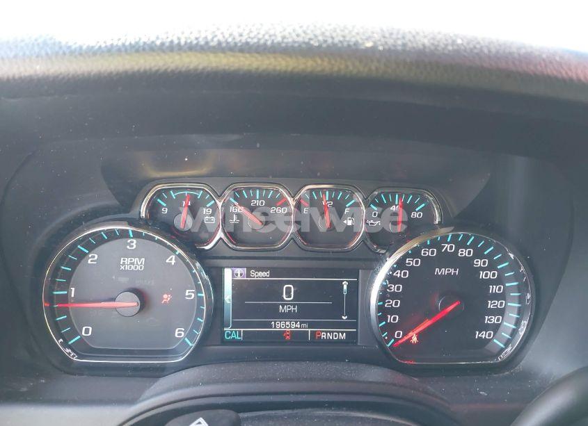 Photo 7 of 2016 Chevrolet Suburban LS (VIN 1GNSKGKC2GR189170)