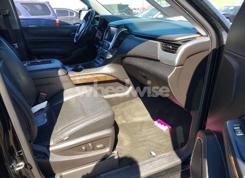 Photo 5 of 2016 Chevrolet Suburban LS (VIN 1GNSKGKC3GR236223)