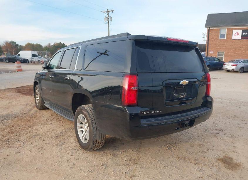 Photo 3 of 2016 Chevrolet Suburban LS (VIN 1GNSKGKC6GR101236)