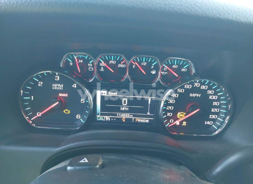 Photo 7 of 2016 Chevrolet Suburban LS (VIN 1GNSKGKC6GR412651)