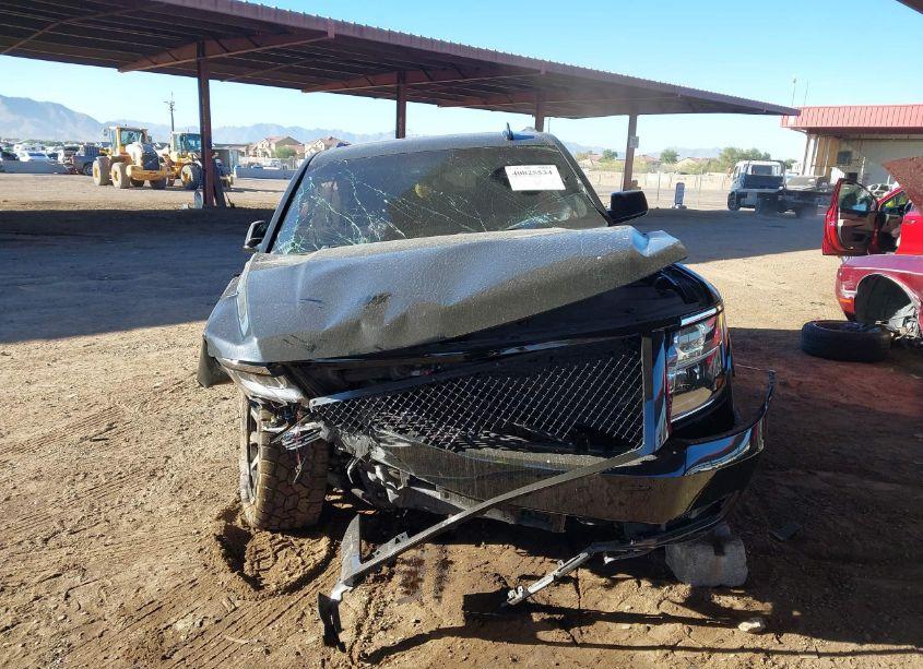 Photo 12 of 2018 Chevrolet Suburban LS (VIN 1GNSKGKC6JR259504)