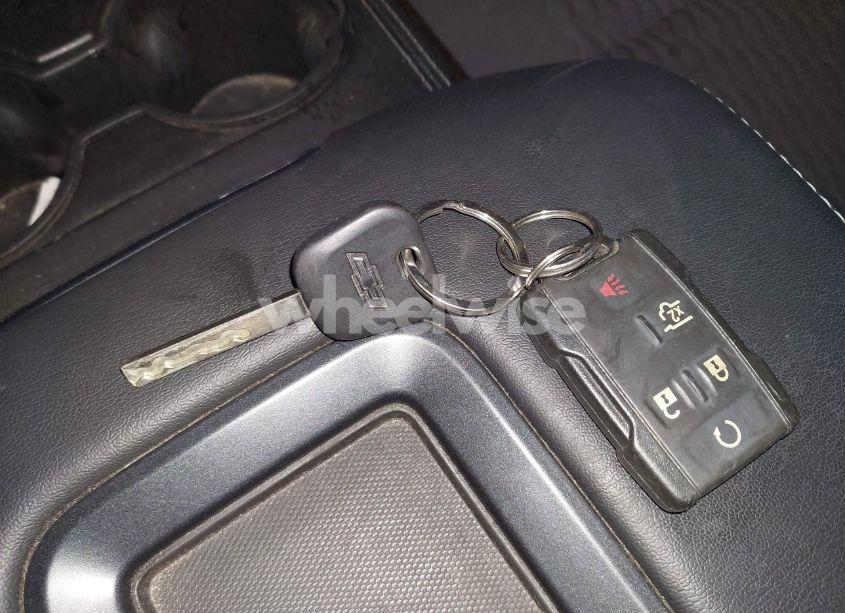 Photo 11 of 2016 Chevrolet Suburban LS (VIN 1GNSKGKC7GR469795)