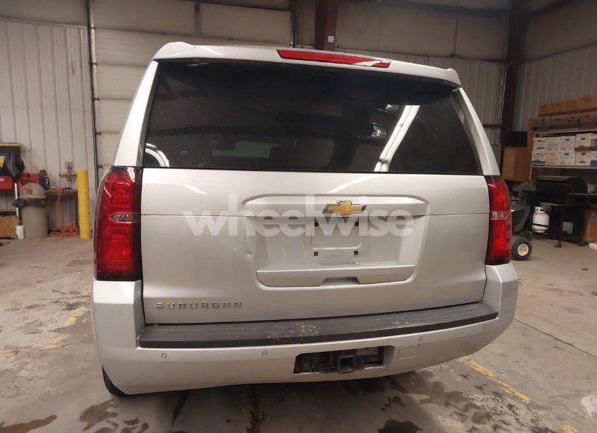 Photo 16 of 2016 Chevrolet Suburban LS (VIN 1GNSKGKC7GR469795)