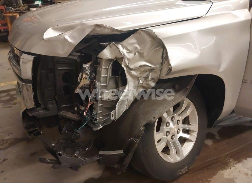 Photo 6 of 2016 Chevrolet Suburban LS (VIN 1GNSKGKC7GR469795)