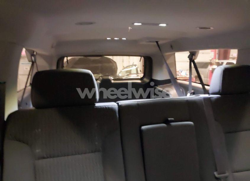 Photo 8 of 2016 Chevrolet Suburban LS (VIN 1GNSKGKC7GR469795)