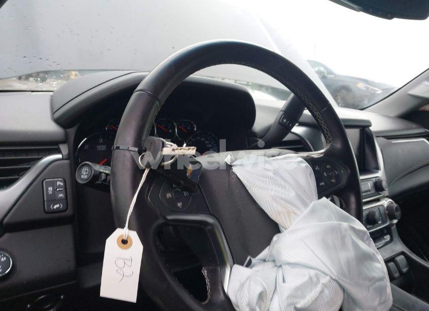 Photo 11 of 2016 Chevrolet Suburban LS (VIN 1GNSKGKC8GR416555)