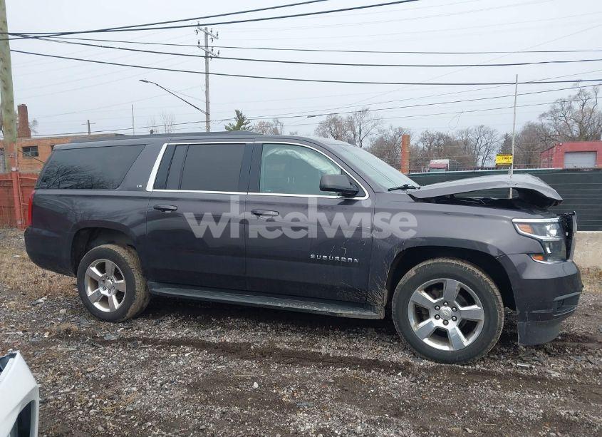 Photo 13 of 2016 Chevrolet Suburban LS (VIN 1GNSKGKC8GR416555)