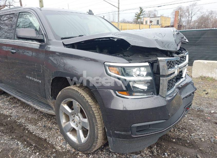 Photo 6 of 2016 Chevrolet Suburban LS (VIN 1GNSKGKC8GR416555)