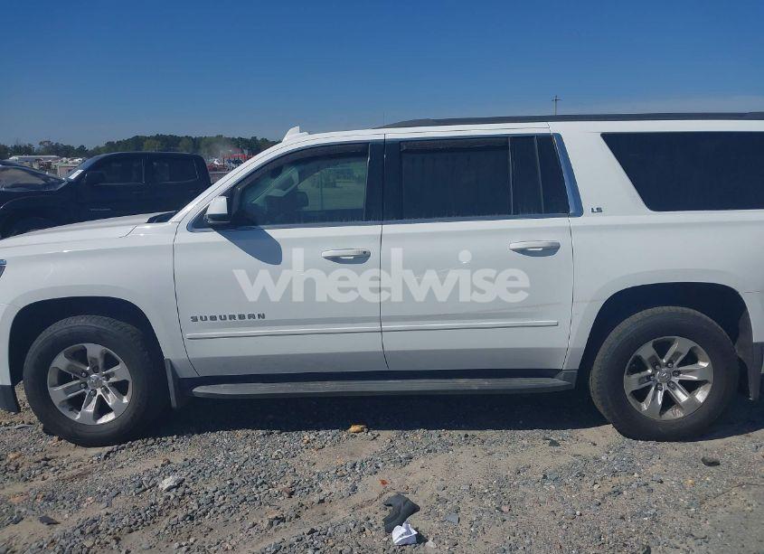 Photo 14 of 2016 Chevrolet Suburban LS (VIN 1GNSKGKC8GR461205)