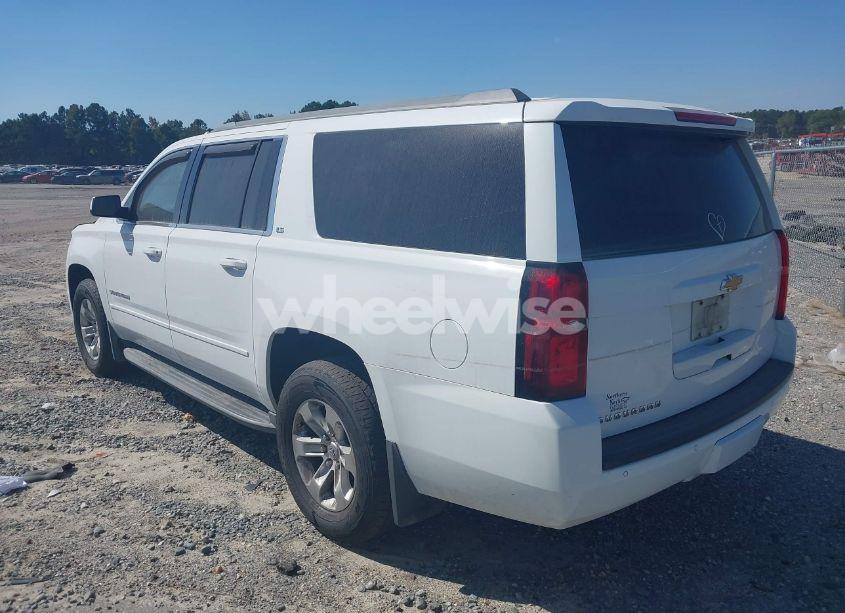 Photo 3 of 2016 Chevrolet Suburban LS (VIN 1GNSKGKC8GR461205)