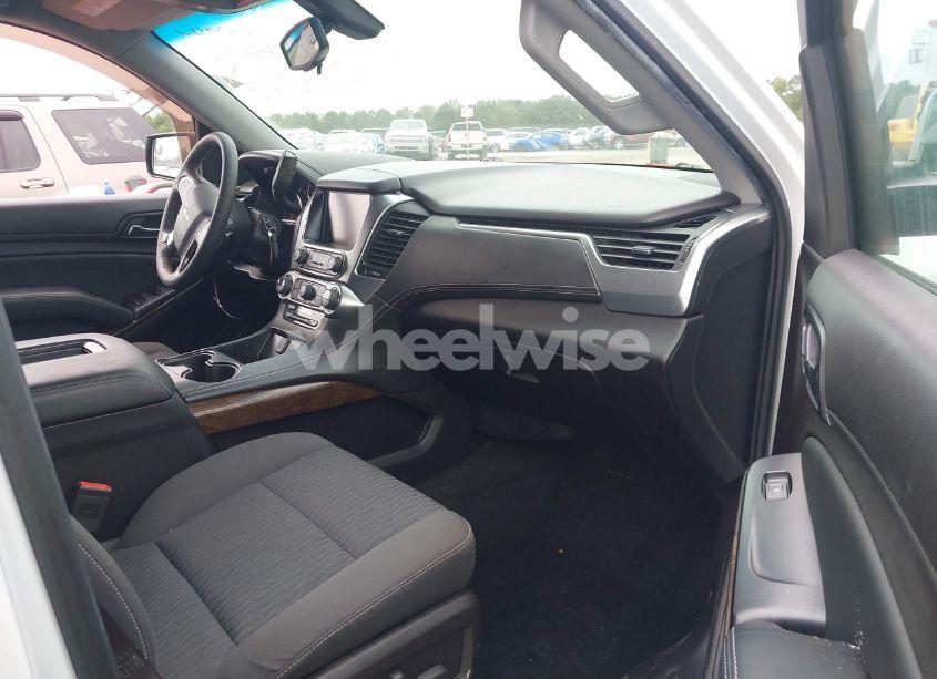 Photo 5 of 2016 Chevrolet Suburban LS (VIN 1GNSKGKC8GR461205)