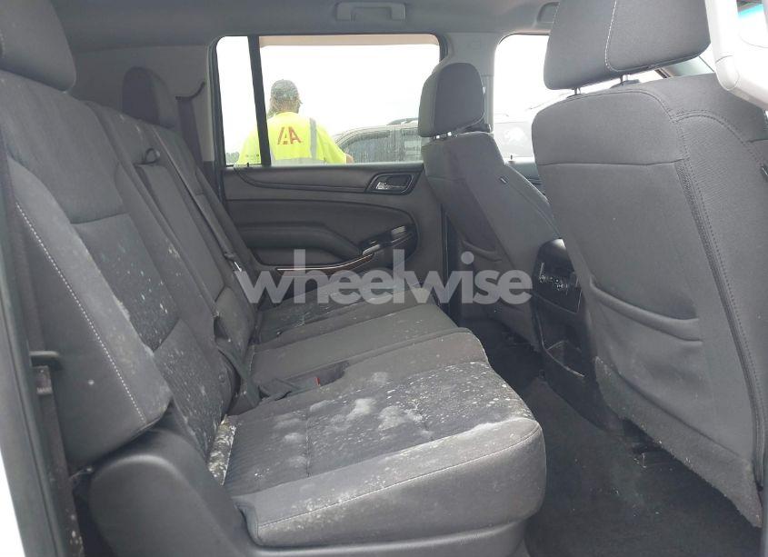 Photo 8 of 2016 Chevrolet Suburban LS (VIN 1GNSKGKC8GR461205)