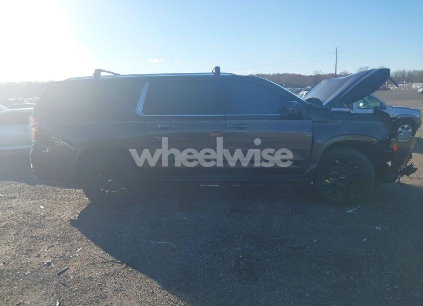 Photo 13 of 2021 Chevrolet Suburban 4WD HIGH COUNTRY (VIN 1GNSKGKL0MR188370)