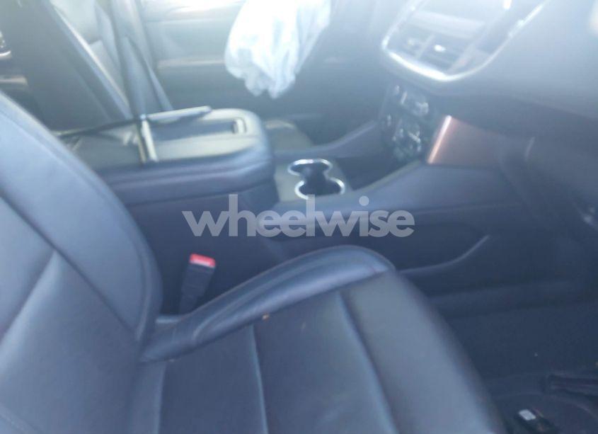 Photo 5 of 2021 Chevrolet Suburban 4WD HIGH COUNTRY (VIN 1GNSKGKL0MR188370)