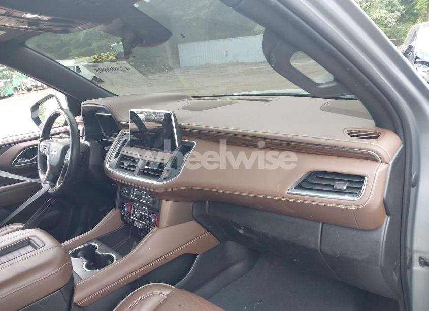 Photo 5 of 2023 Chevrolet Suburban 4WD HIGH COUNTRY (VIN 1GNSKGKL0PR315137)