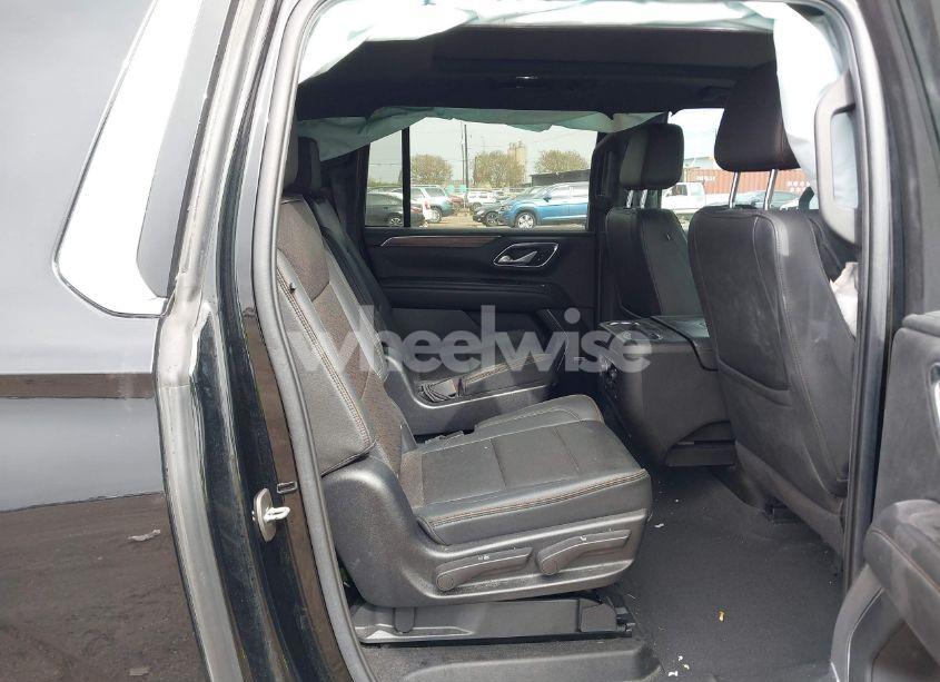 Photo 8 of 2022 Chevrolet Suburban 4WD HIGH COUNTRY (VIN 1GNSKGKL5NR200434)