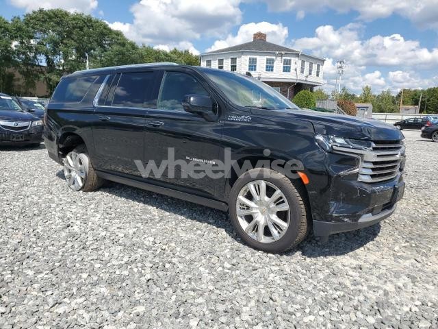 Photo 3 of 2021 CHEVROLET SUBURBAN K1500 HIGH COUNTRY N/A (VIN 1GNSKGKL7MR136914)