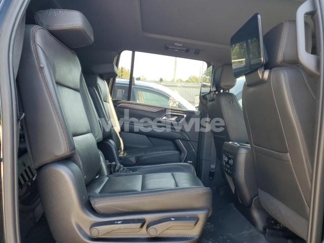 Photo 6 of 2021 CHEVROLET SUBURBAN K1500 HIGH COUNTRY N/A (VIN 1GNSKGKL8MR314815)